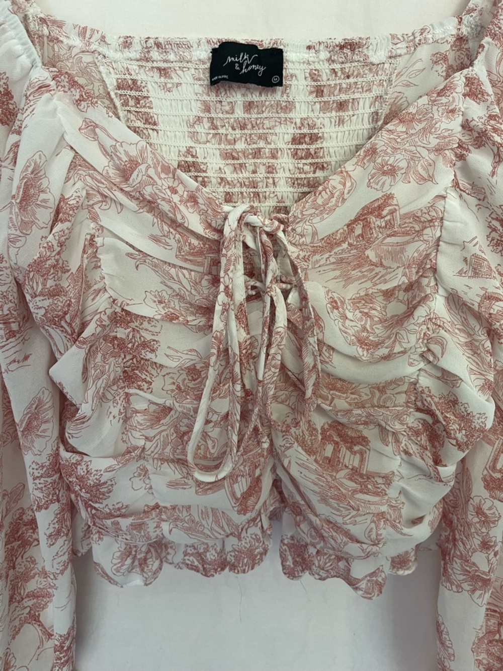 Milk & Honey Floral Cropped Blouse Smocked & Ruched garden chic French Size M - Picture 15 of 16